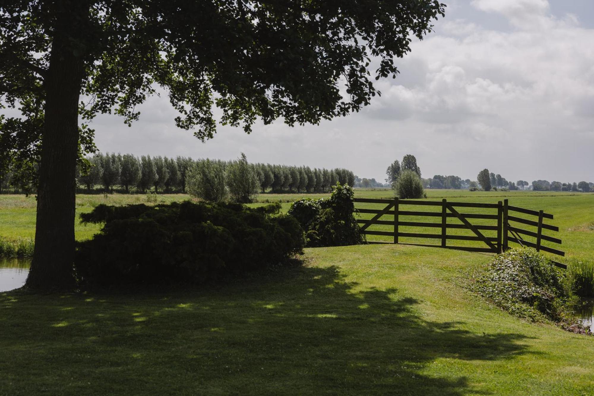 B&B Het Rijgebint Molenaarsgraaf Luaran gambar